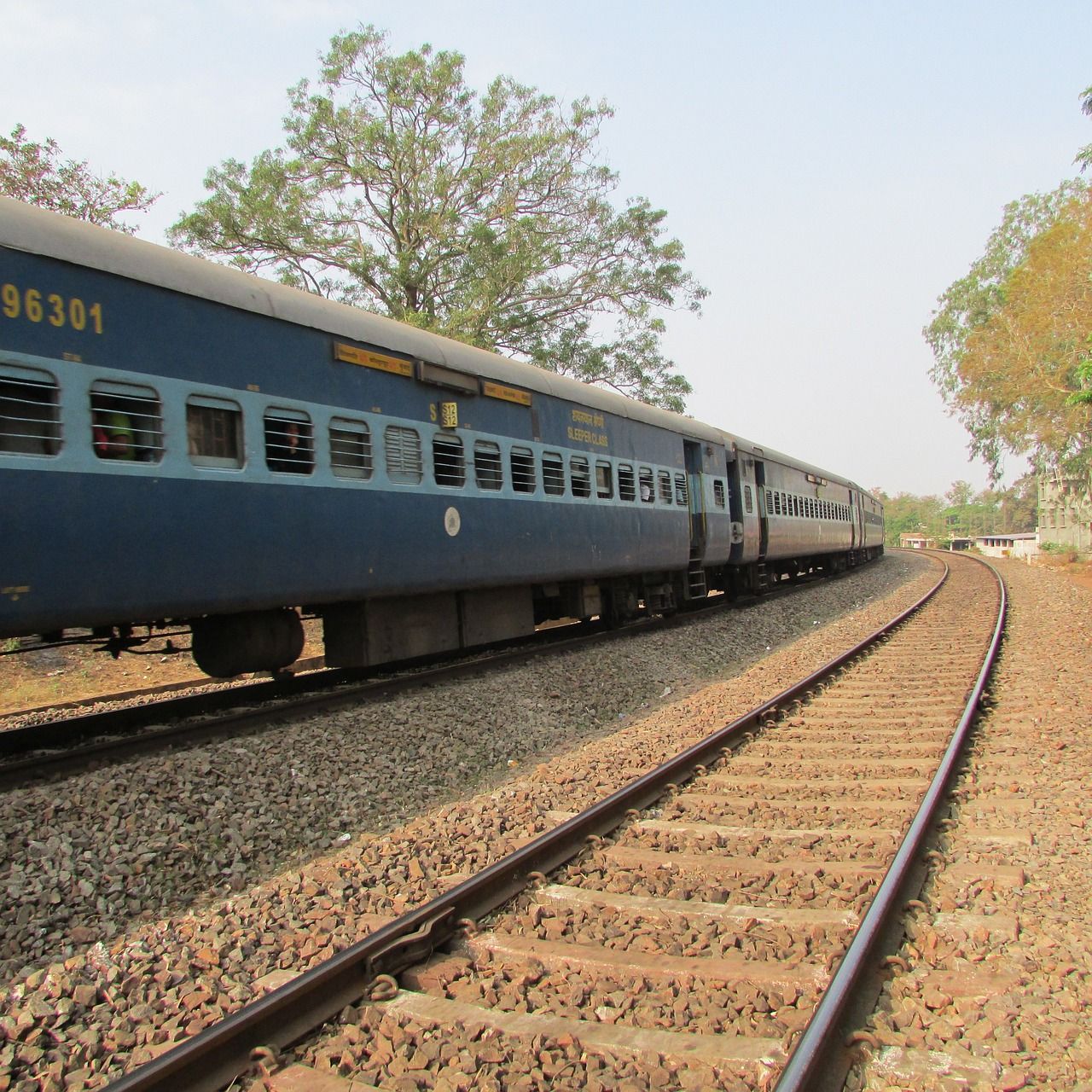 indian-railway-271020_1280.jpg