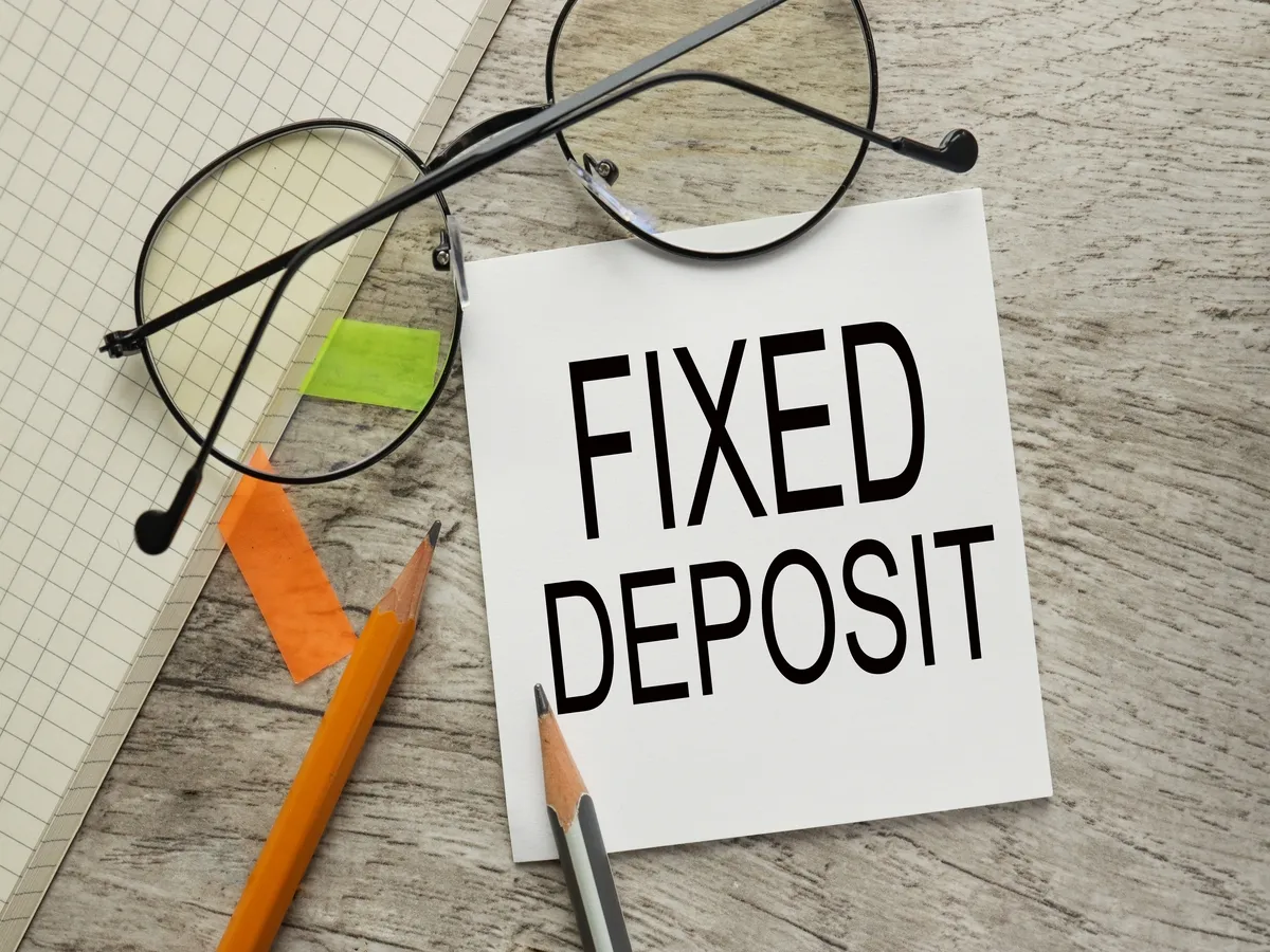 Fixed Deposit: इंडियन बैंक ने IND Super 400 Days और IND Supreme 300 Days डिपॉजिट प्रोडक्ट्स को बंद कर दिया है। 