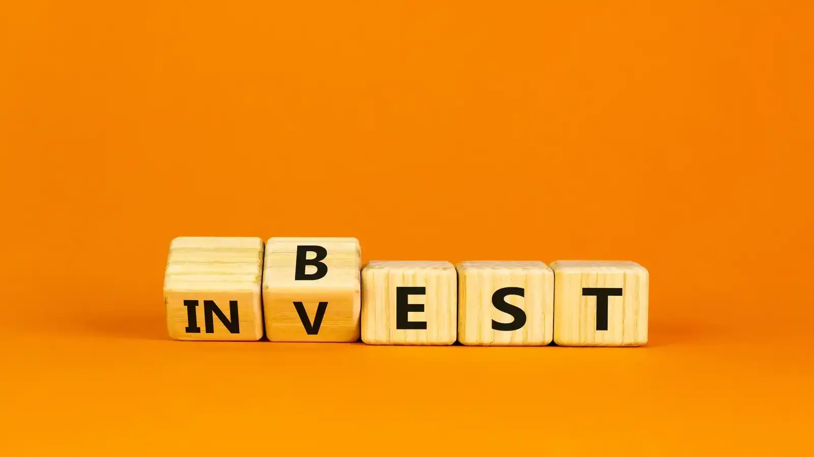 active vs passive funds