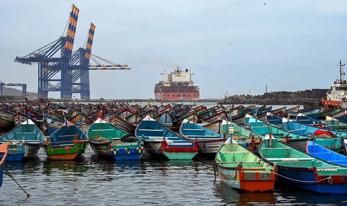 adani kerala Vizhinjam Seaport.webp