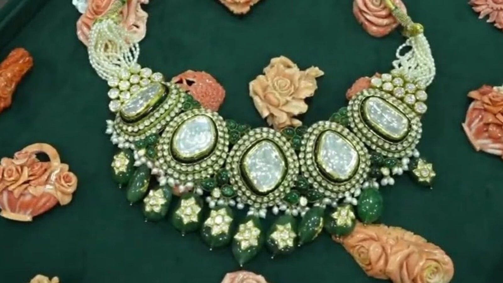 Advit Jewels is engaged in the manufacturing and sale of traditional and contemporary handcrafted fine jewellery. | Image: rambhajo.com