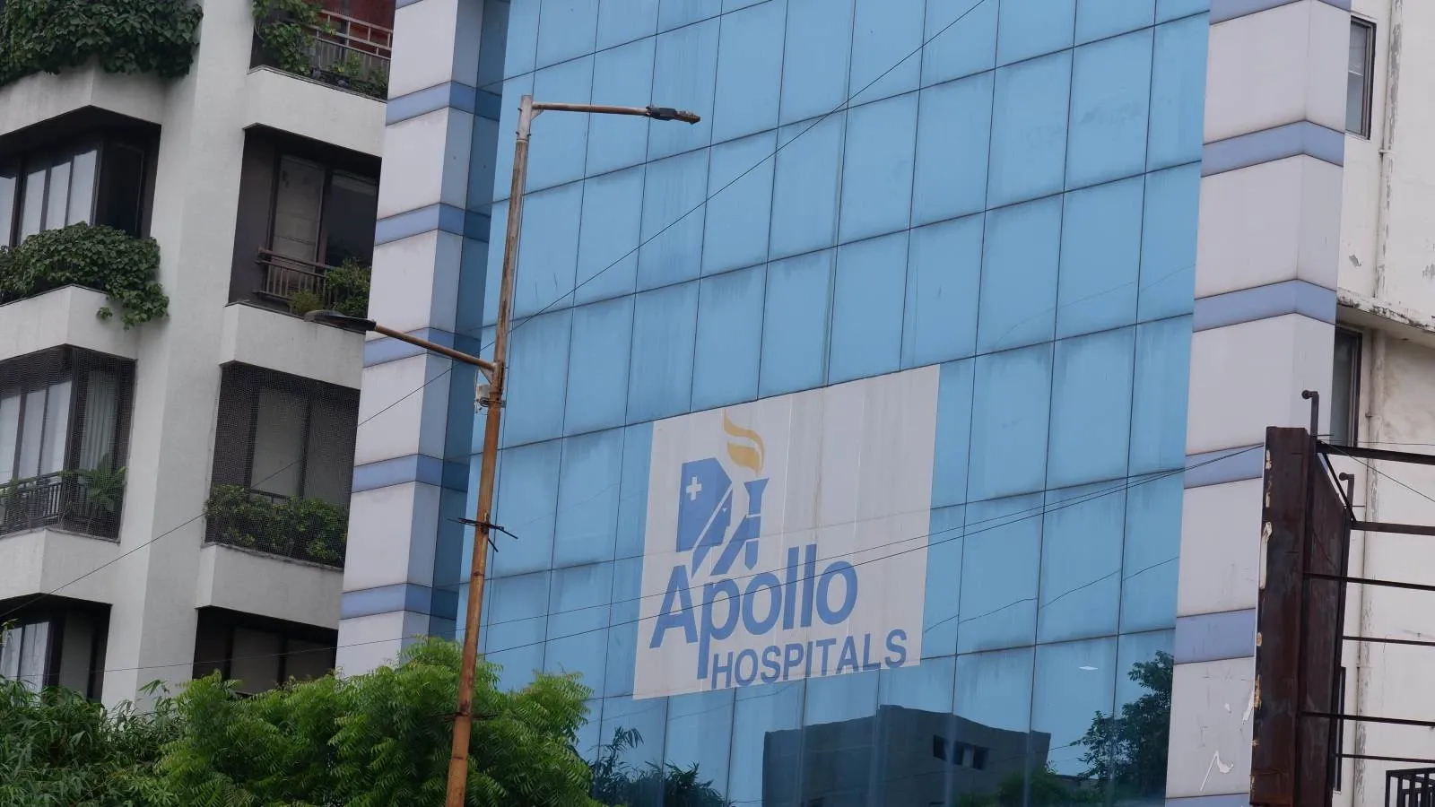 अपोलो हॉस्पिटल्स