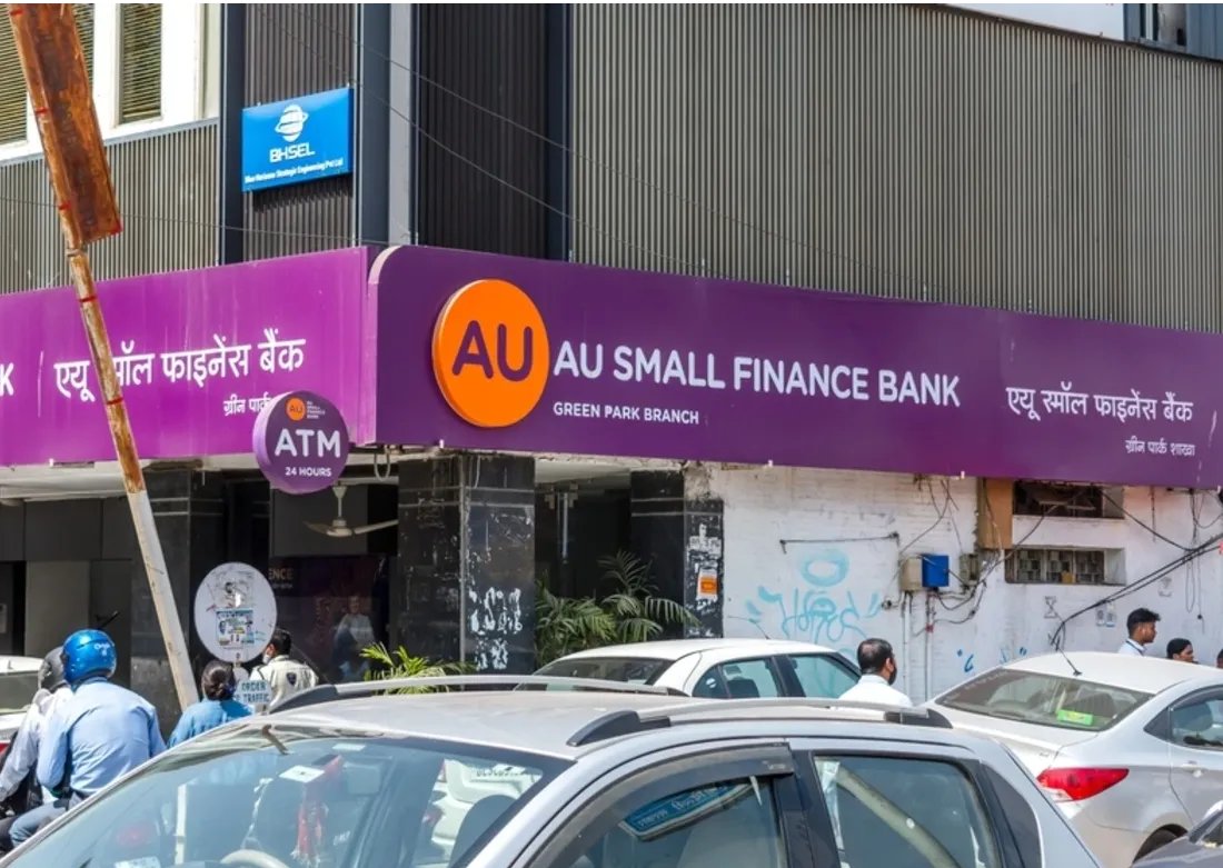 The total income of AU Small Finance Bank increased 4% QoQ to ₹4,731.88 crore. | Image: Shutterstock