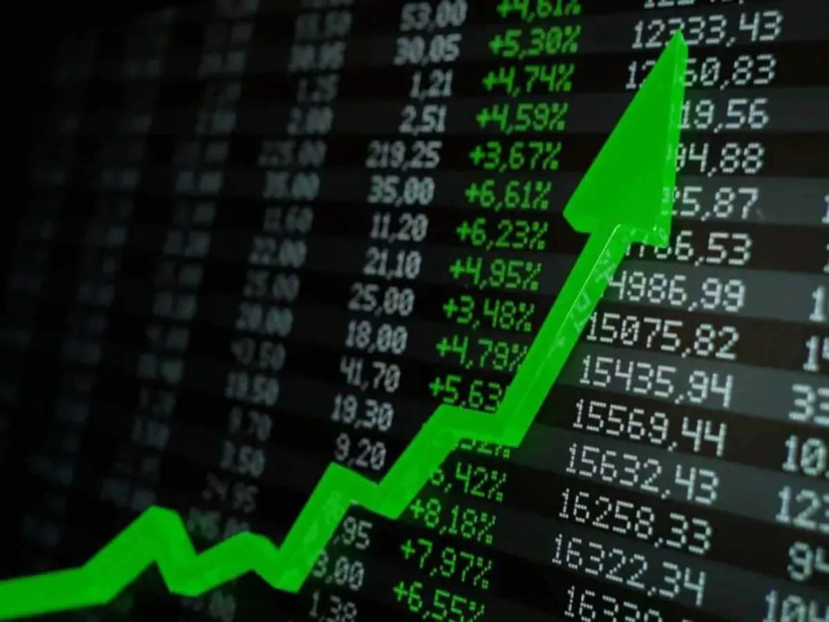 The market sentiment remained in favour of bulls as the 2,288 scrips advanced out of 3,016 stocks traded on NSE.