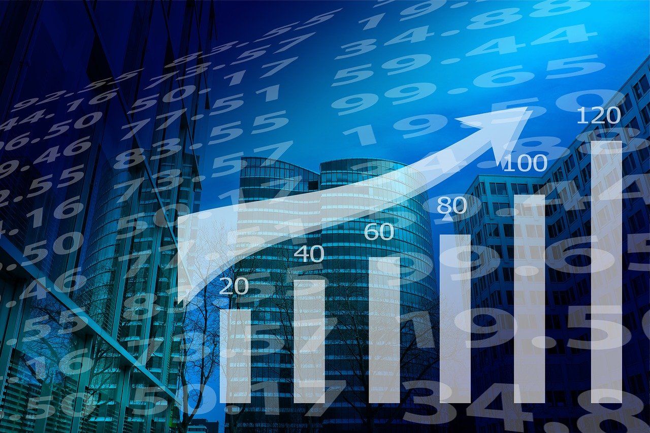 The top five gainers on the NIFTY50 index were HDFC Life, SBI, ONGC, Apollo Hospitals, and ICICI Bank.