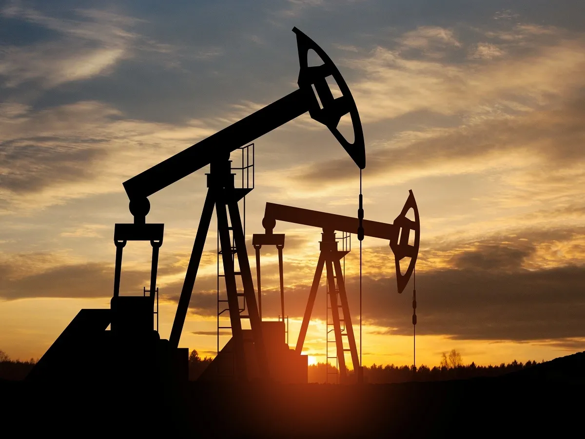 Oil prices edged higher last week on growing optimism over Fed rate cuts