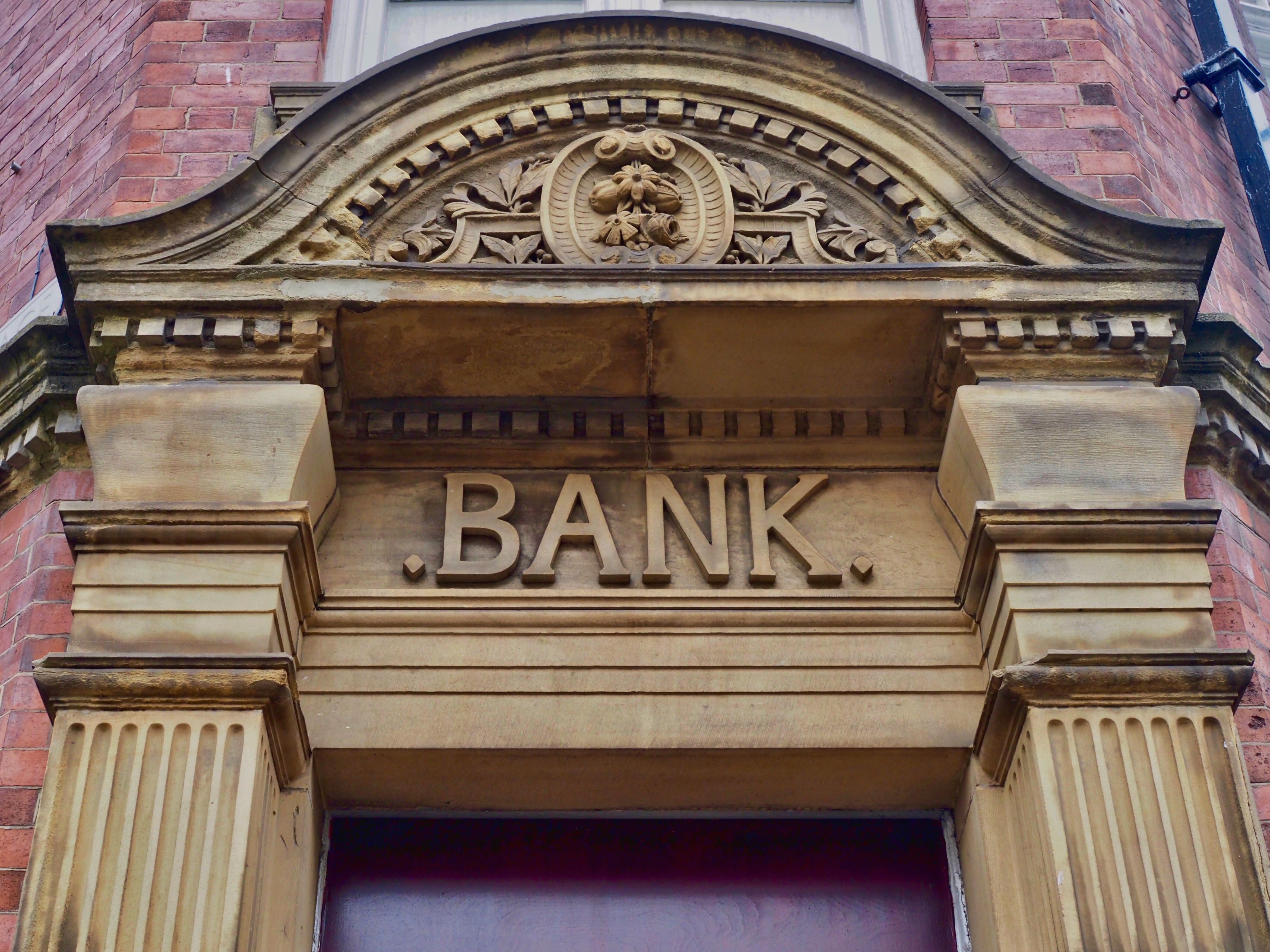 The world’s first bank Banca Monte dei Paschi di Siena, established in 1472 still exists