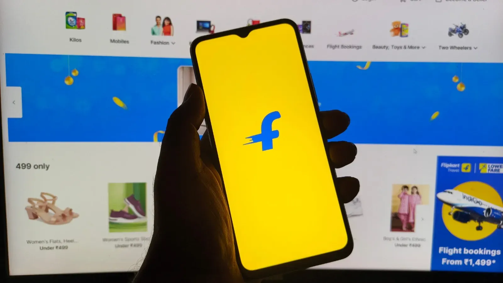 walmart probes flipkart kickbacks