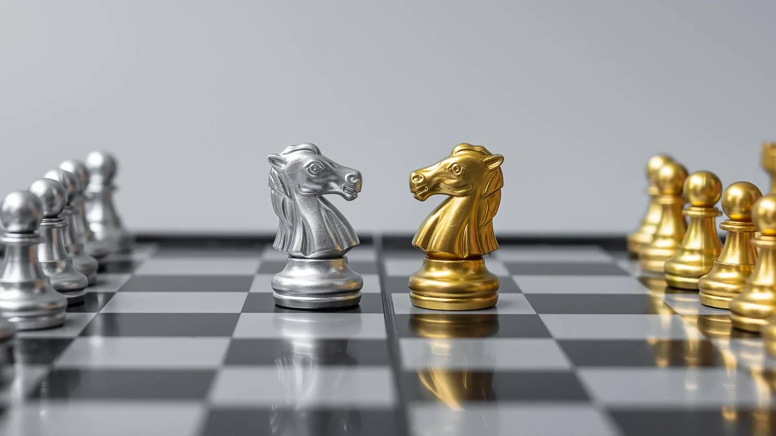 गोल्ड एंड सिल्वर