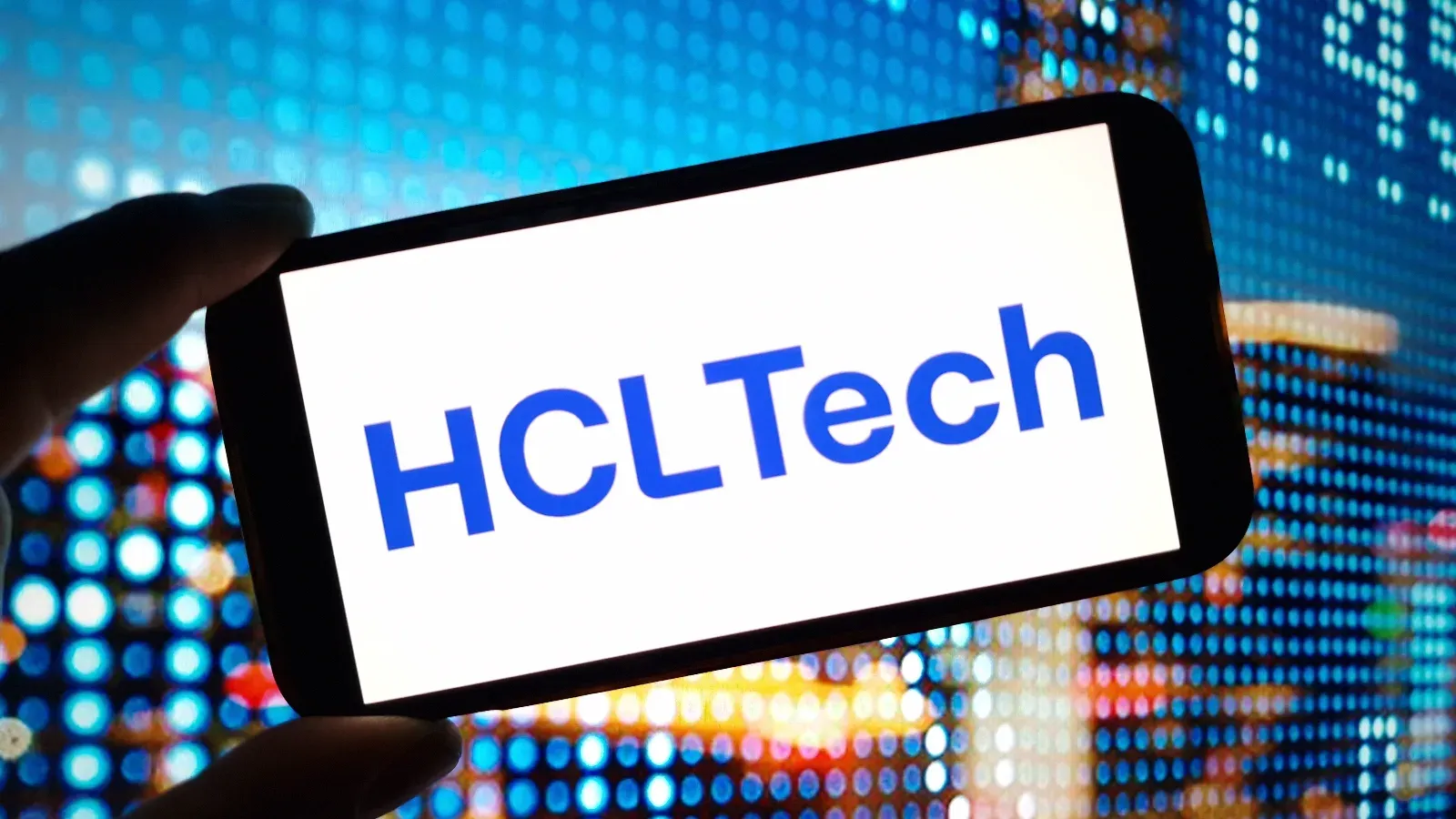 HCLTech shares, July 3, 2026