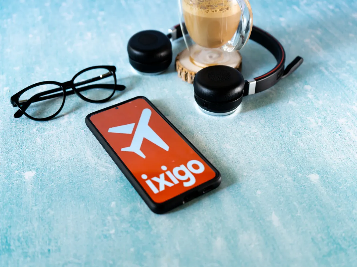 Ixigo share price