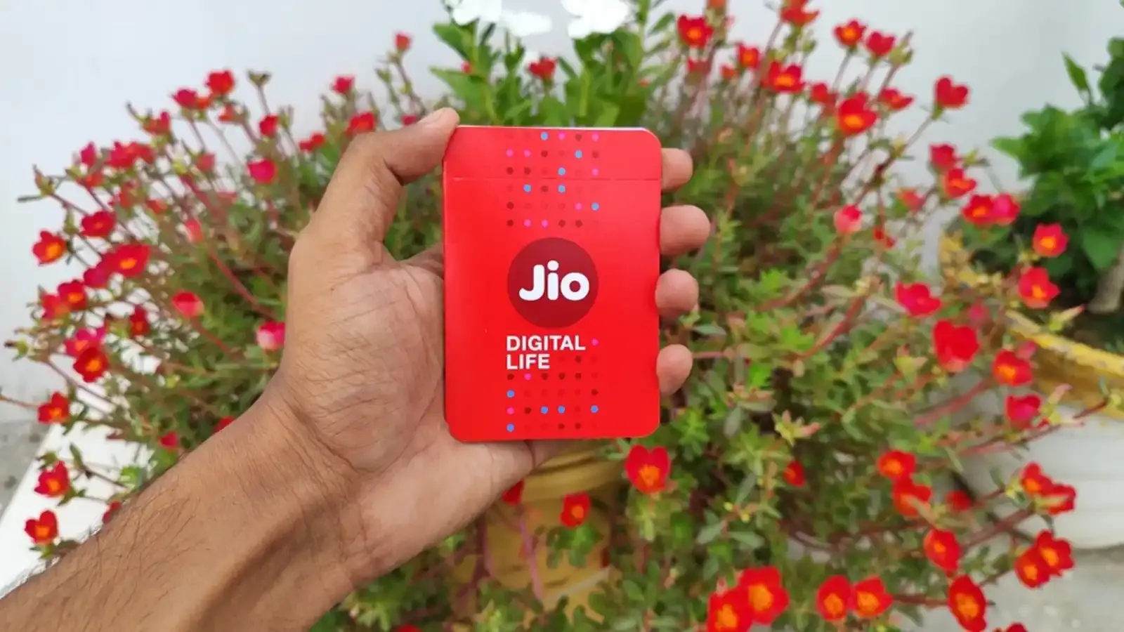 Jio Platforms has set a price band of ₹1,065 to ₹1,119 per share. | Image: Shutterstock