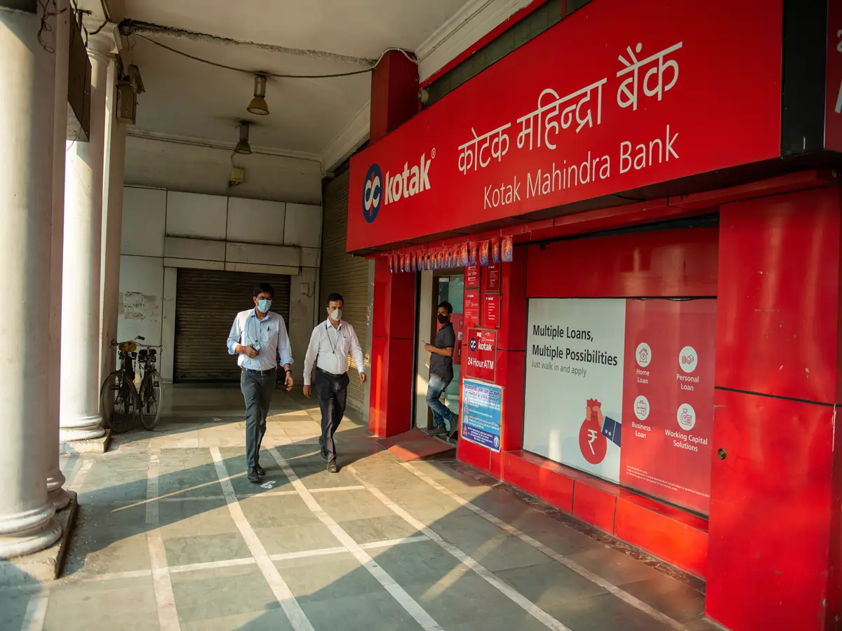 Kotak Mahindra Bank shares, Nov 21