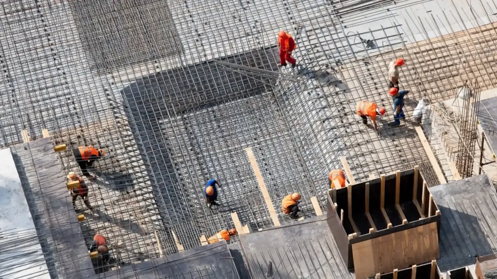 Krishna Buildspace has built comprehensive in-house capabilities spanning design and architecture, pre-construction planning, project management, engineering, execution, and allied services.