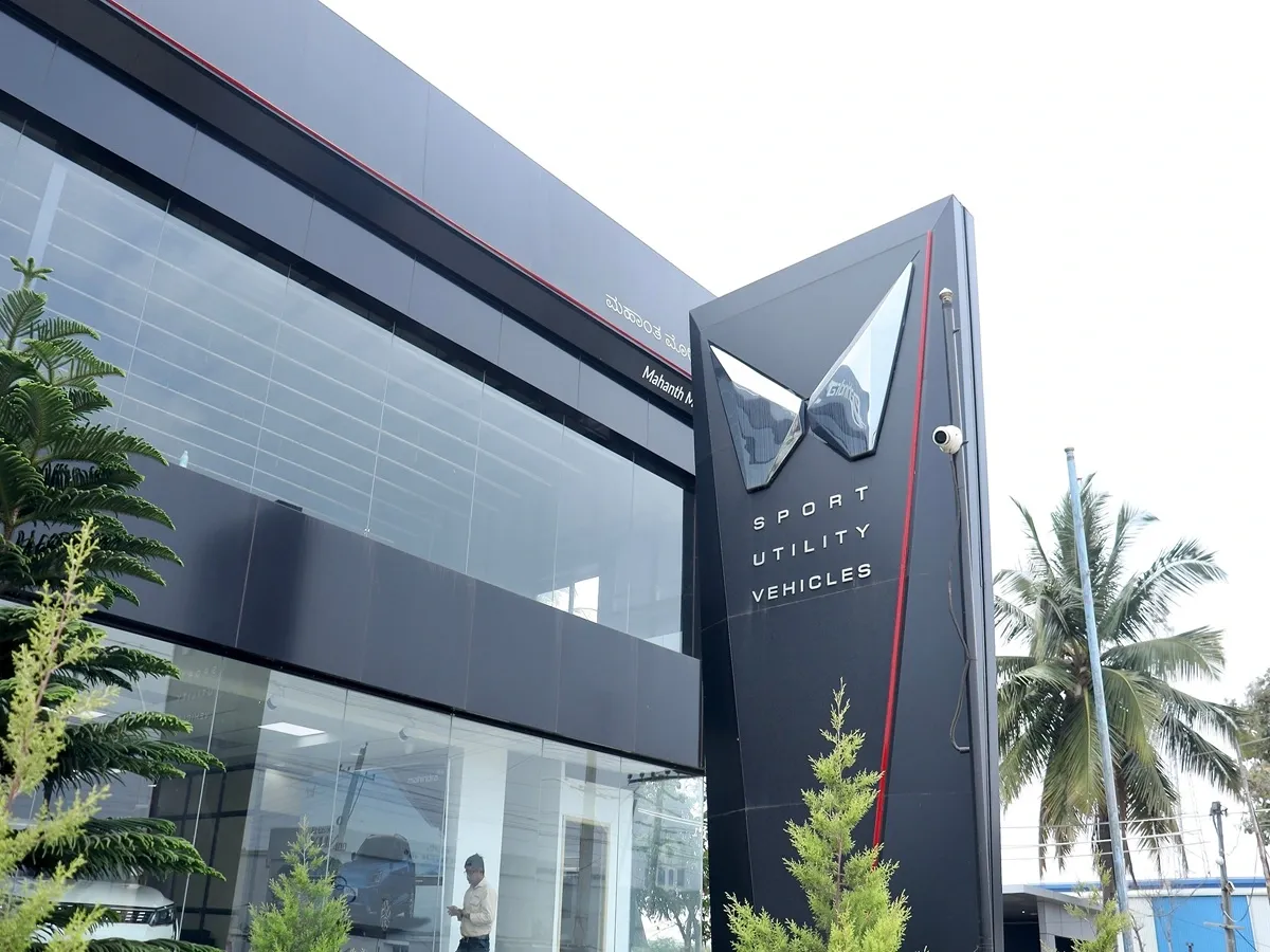 Mahindra and Mahindra shares, March 2, 2026