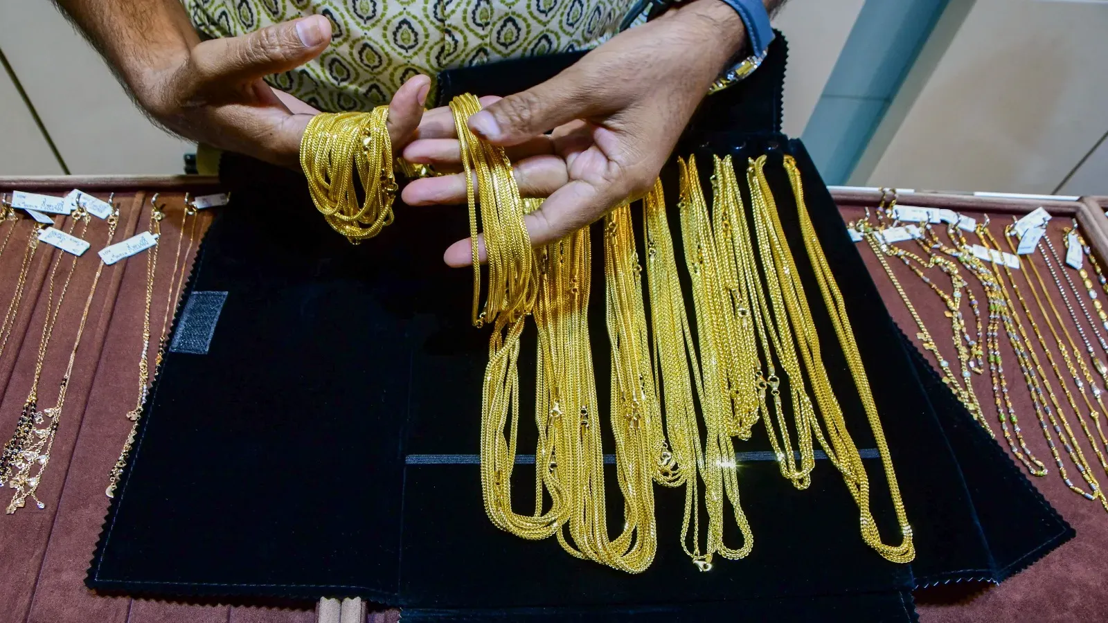 gold jewellery