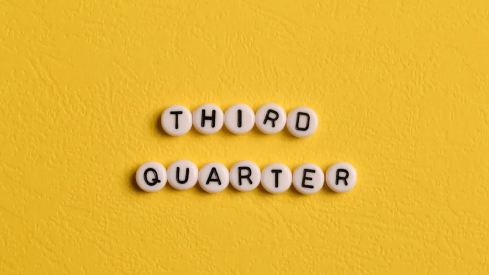 More than 50 companies will release their earnings on Tuesday, January 27. | Image: Shutterstock