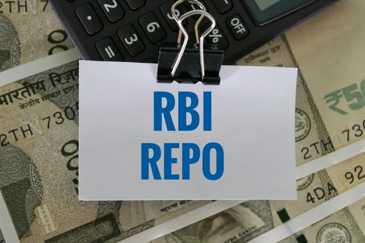 RBI_repo_rate_cut_live