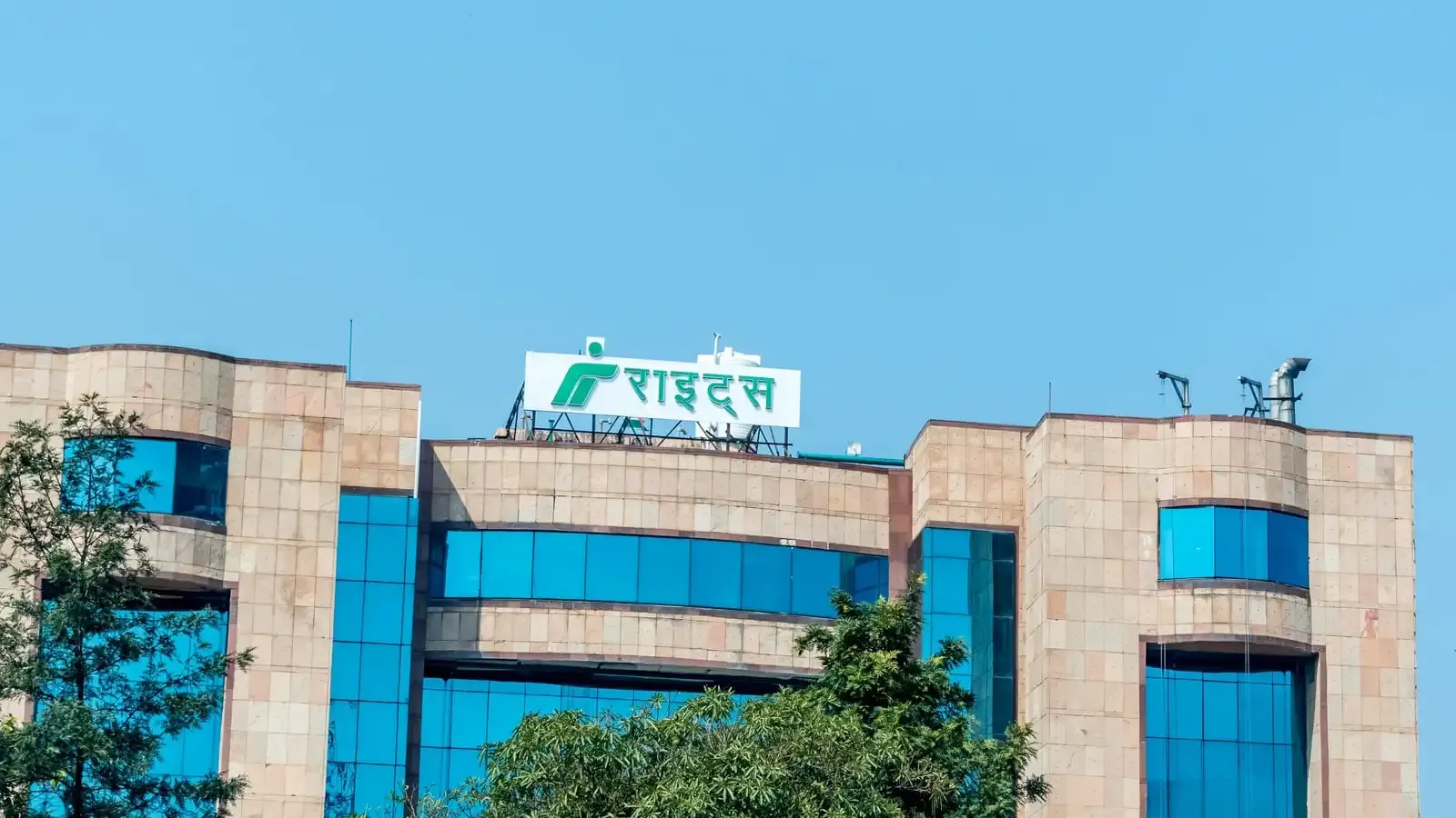 RITES posted a 27% increase in consolidated revenues Q4 FY26. | Image: Shutterstock