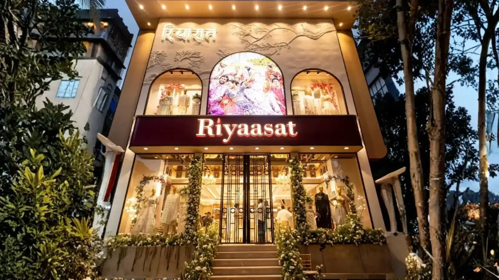 Ahmedabad-based Riyaasat Lifestyle sells ethnic wear for women and men. | Image: Riyaasat.in