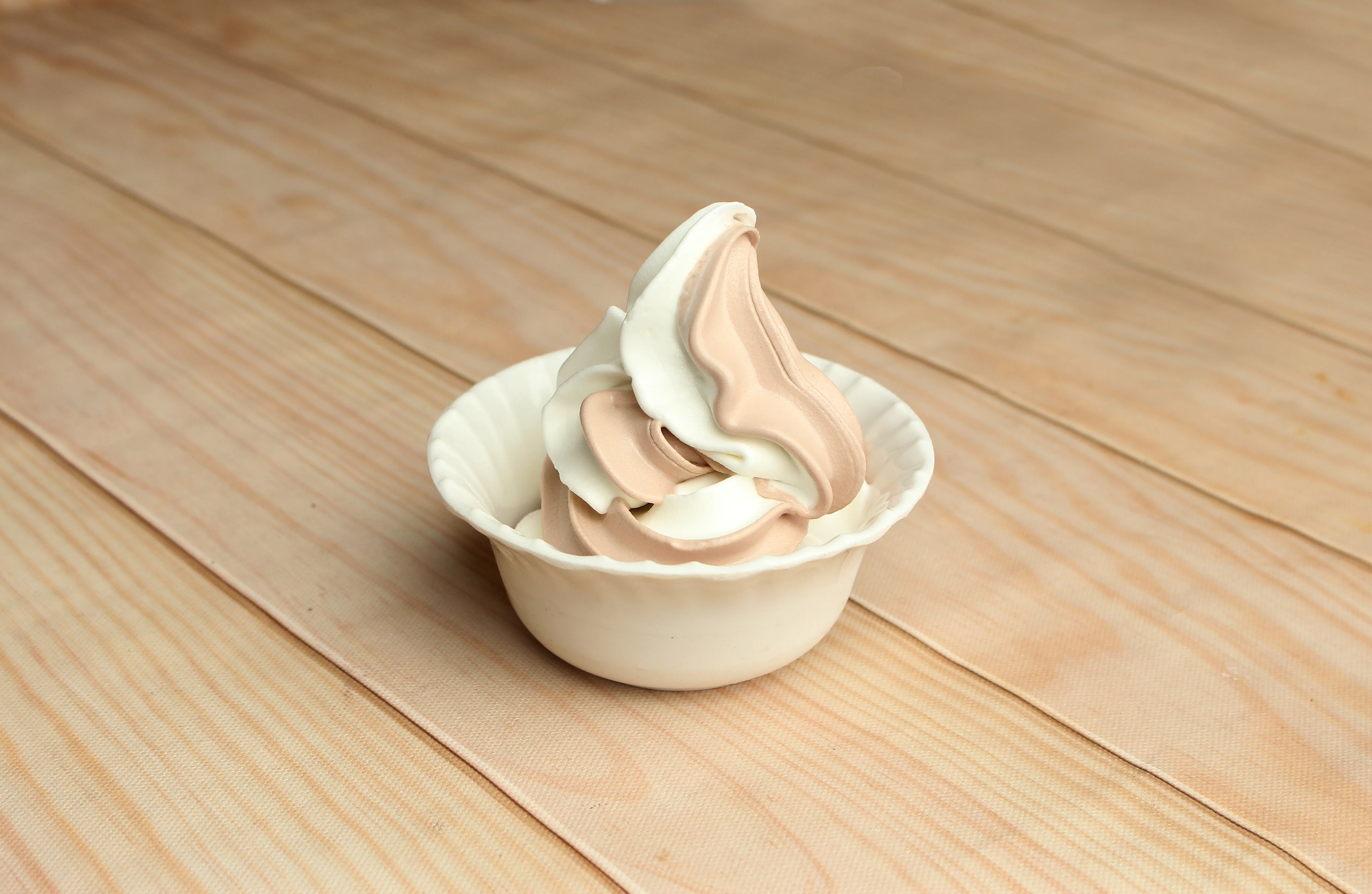 The product 'Vanilla Mix'-- dried softy ice cream mix (low fat) in vanilla flavour will attract 18% GST.