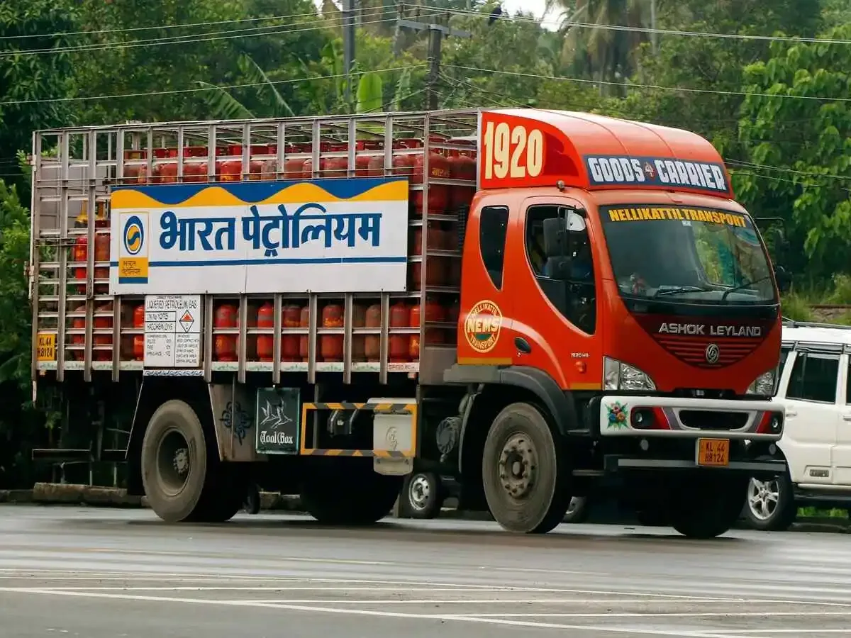 India inks first structured US LPG supply contract; PSUs to import 2.2 MTPA in 2026: Puri