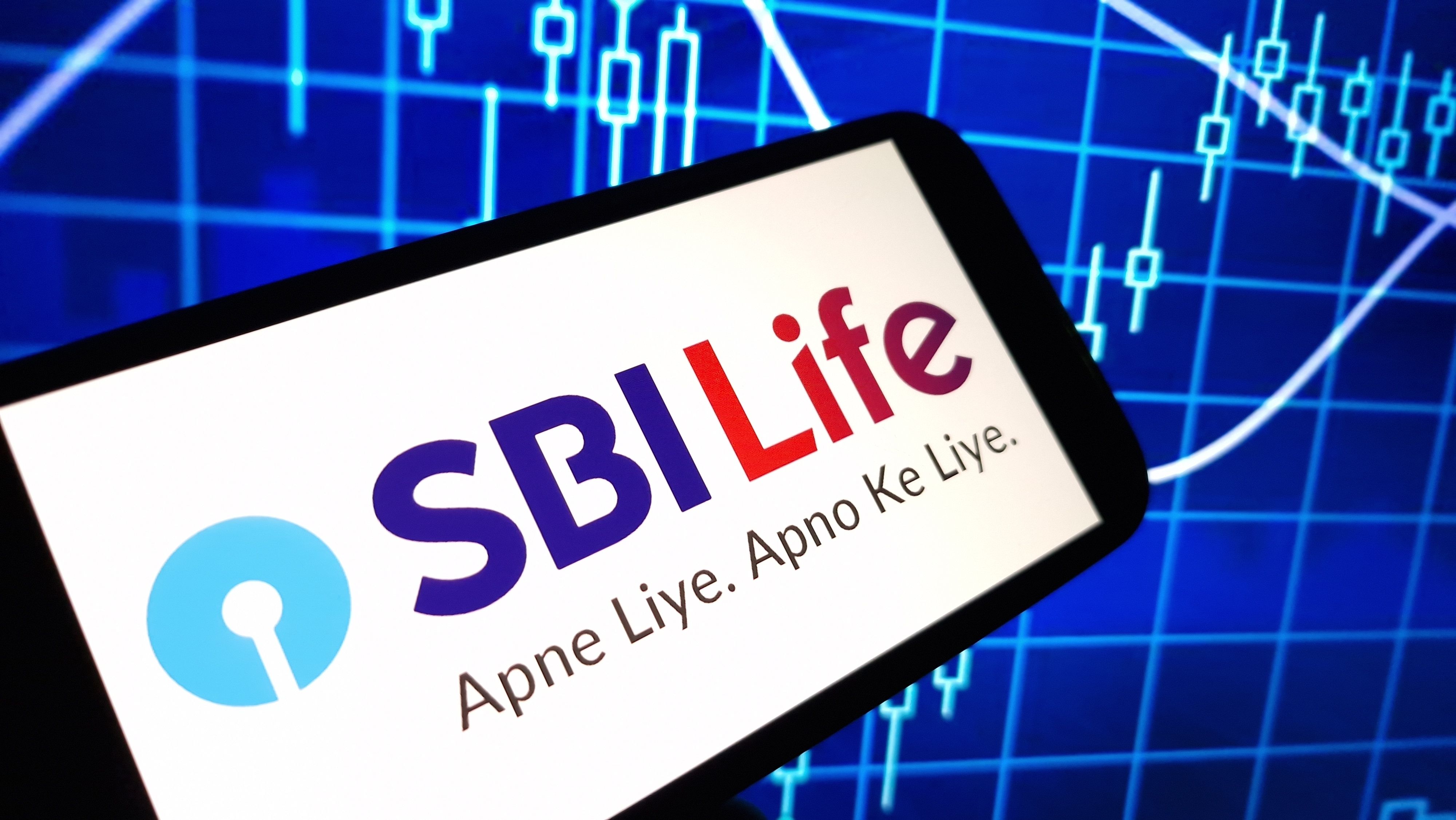 As of 11:53 AM, shares of SBI Life are trading 0.43% lower at ₹1,489 apiece on the NSE.  Image | Shutterstock