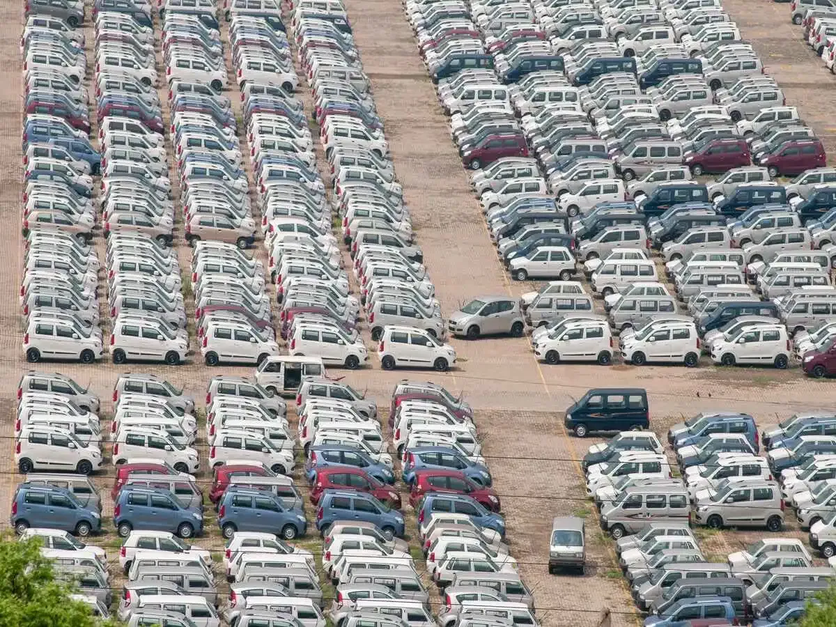 India’s vehicle sales hit record high in October, but one segment lagged behind