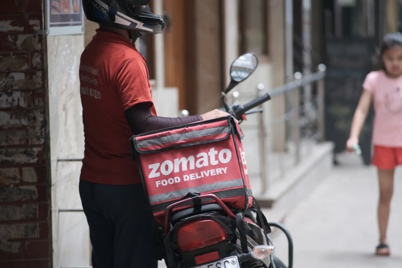 Zomato-share-price-q2-results.webp