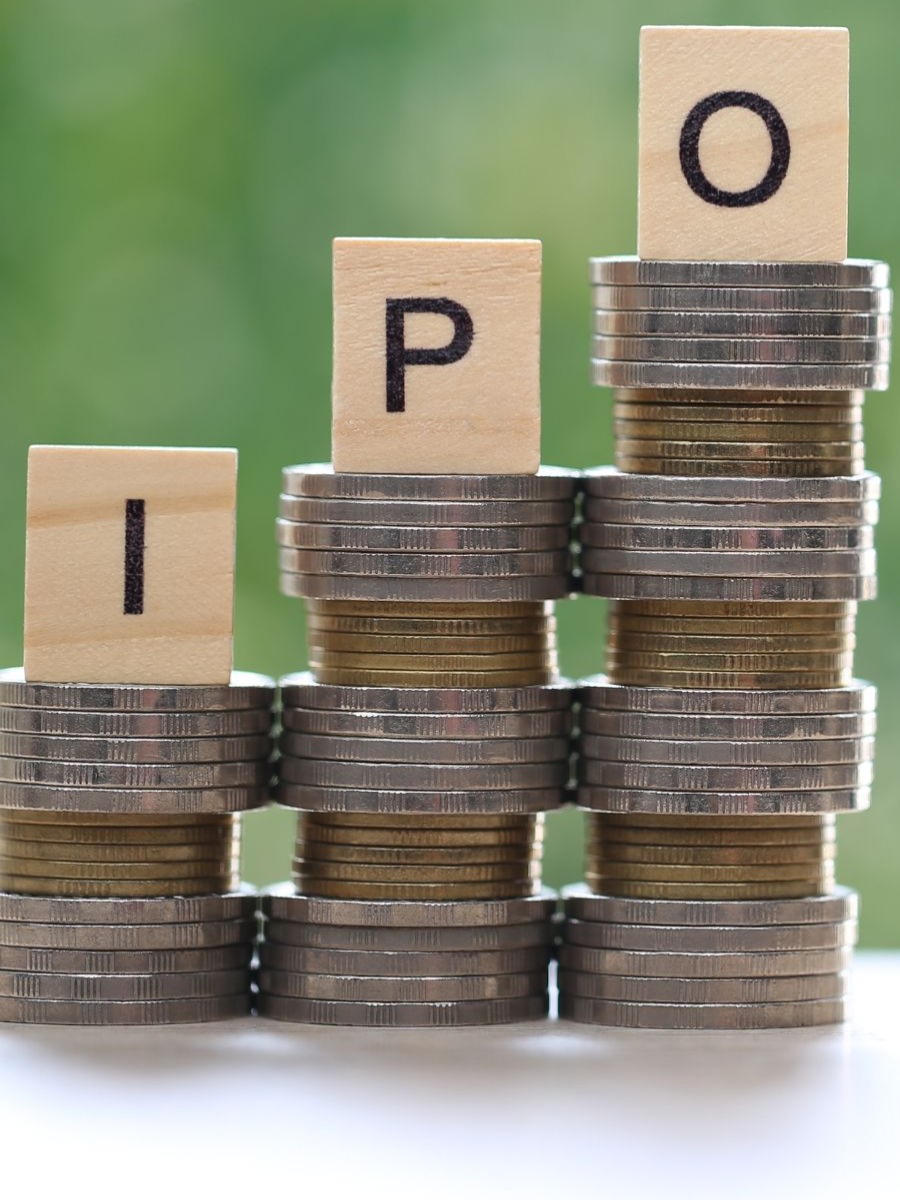 2025 में हुई लिस्टिंग के बाद 50% से ज्यादा भागने वाले 10 शेयर कौन?