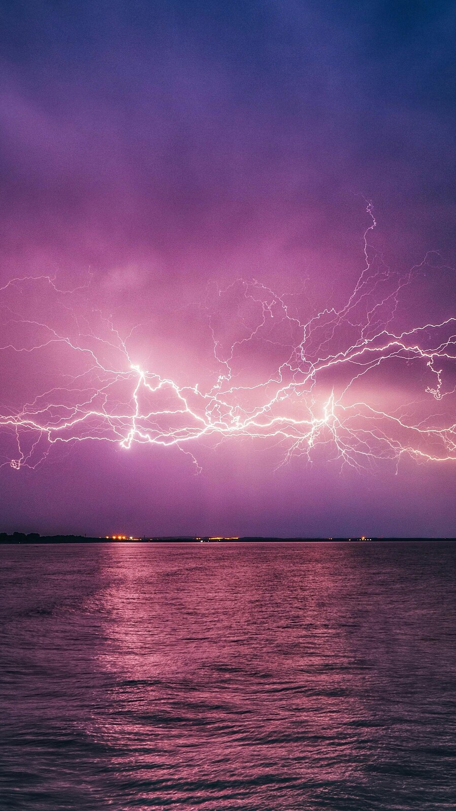 never ending lightning